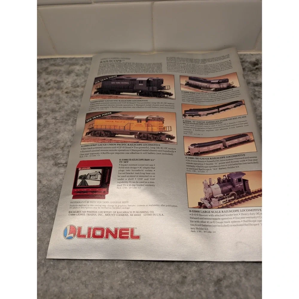 1990 Lionel Electric Trains and Accessories Catalog - Book‎ Two